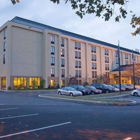 Hampton Inn Reading/Wyomissing Exterior photo