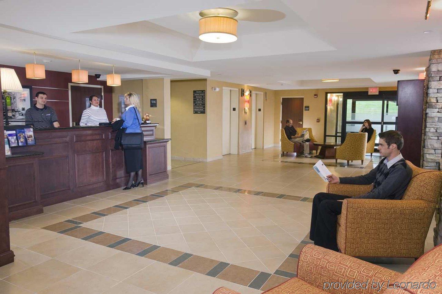 Hampton Inn Reading/Wyomissing Interior photo